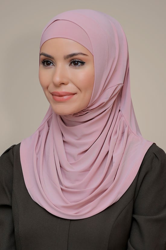 Hürrem Bone Pudra Pratik Hazır Geçmeli Tesettür Eşarp Sandy Kumaş Kendinden Boneli 1290_06