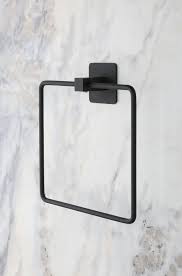 Parmeva Kare Havluluk Siyah Yapışkanlı