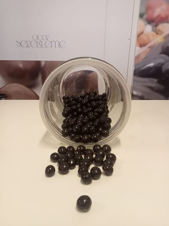 Üzümlü Çikolata Draje (1 Kg)