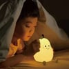 BUFFER® 5 Farklı Renk Modlu Armut Figürlü Pofuduk LED Gece Lambası–Yumuşak Dokulu Çocuk Odası ve Dek