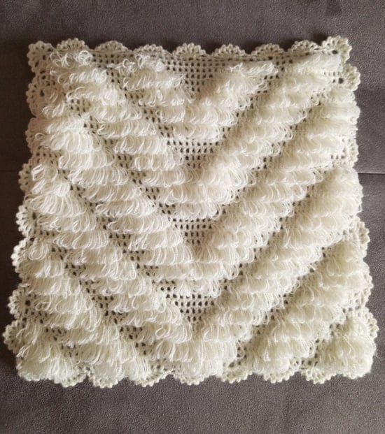 HERŞEY FIRSAT Banyo Lifi Yün El Örmesi Çeyizlik Kare Düz Desenli-Krem