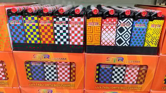 Str Soft Taraftar Renkli Lüks Taşlı Çakmak