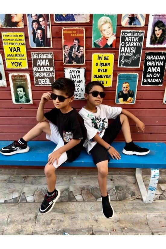 Kinary Çocuk Güneş Gözlüğü Çerçeve Rengi Siyah Ürün Kodu: 4020