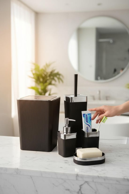 siyah banyo seti, gümüş banyo seti, 4 parça banyo seti, modern banyo aksesuarları, şık banyo seti, dekoratif banyo ürünleri